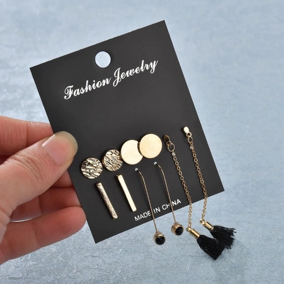 NEW!๐๐BUNDLE!๐GOLDEN๐คBLACK๐TASSELS๐๐MODERN! - Picture 5 of 8